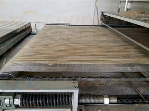 開辦紅薯粉條廠挑選粉條機(jī)設(shè)備，用戶一定要看的3個(gè)問題